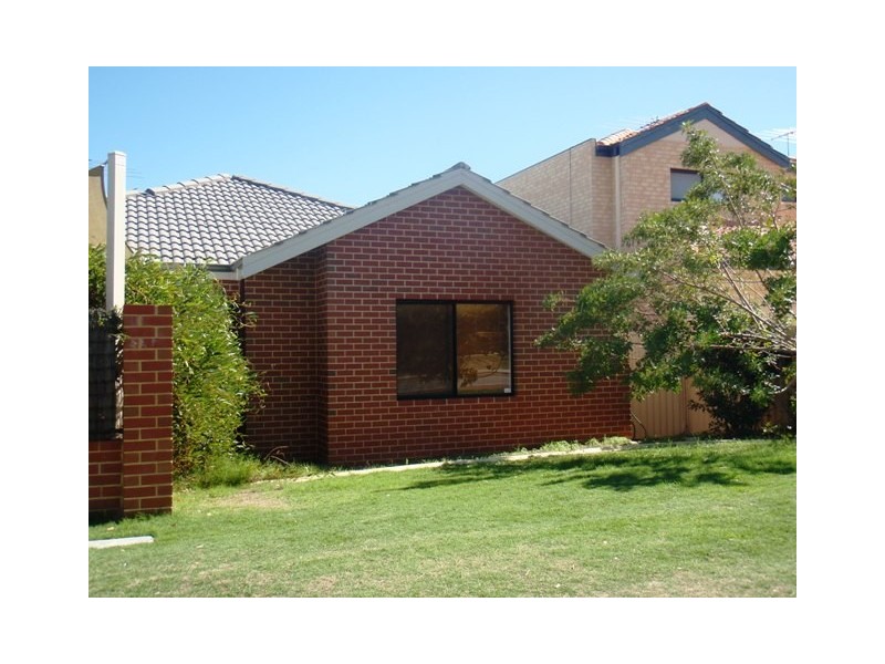 31 Foss Street, Bicton WA 6157