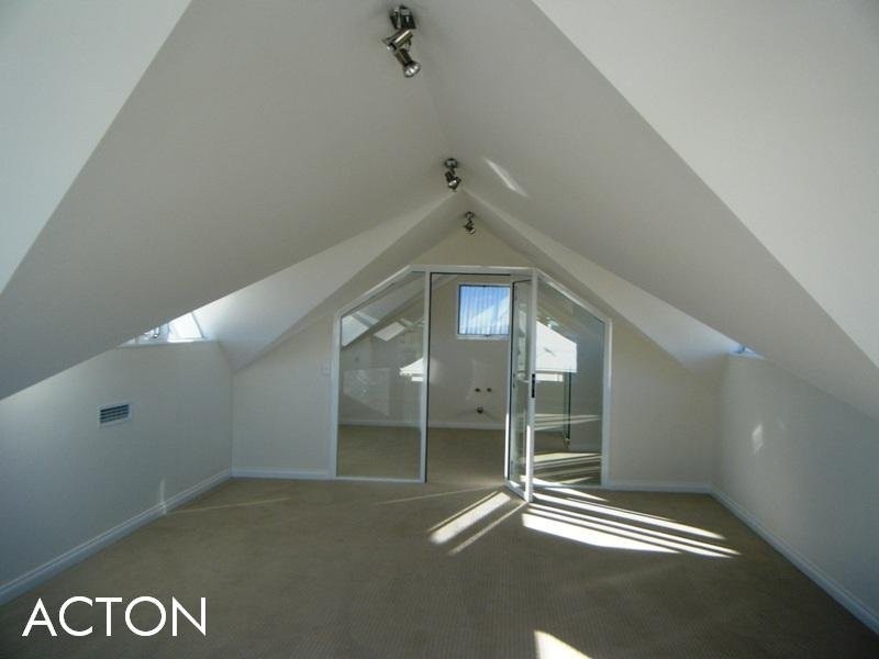 13 Keeling Way, South Fremantle WA 6162