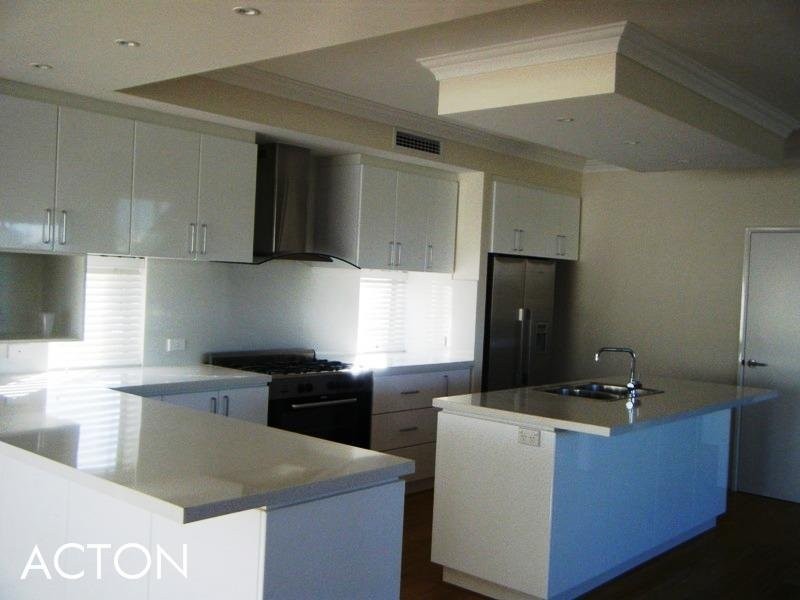 13 Keeling Way, South Fremantle WA 6162