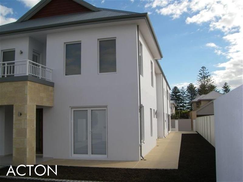 13 Keeling Way, South Fremantle WA 6162