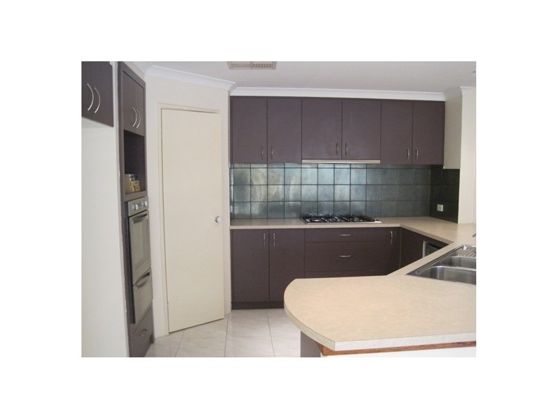 51 Chivalry Way, Atwell WA 6164