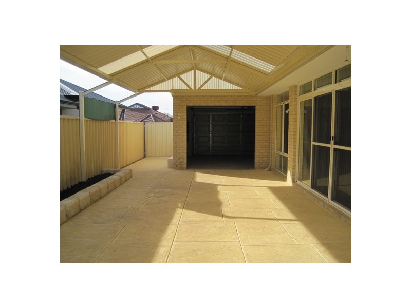 51 Chivalry Way, Atwell WA 6164