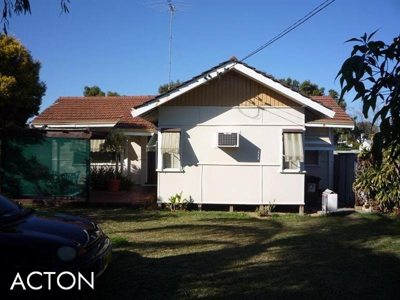 52 Point Walter Road, Bicton WA 6157