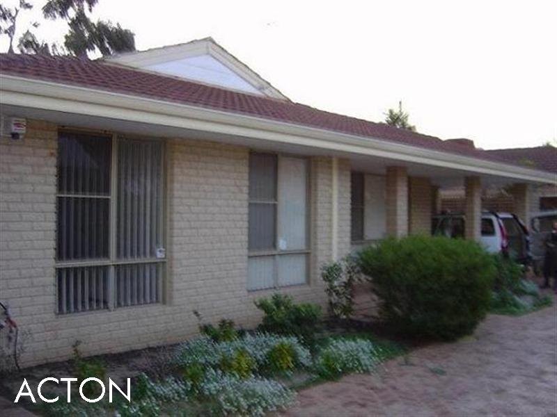 2/1 Cleopatra Street, Palmyra WA 6157