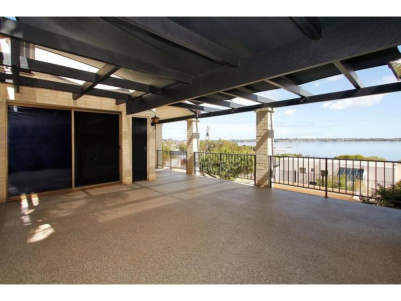 10 Duncraig Road, Applecross WA 6153