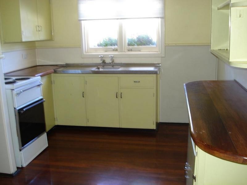 12 Butler Street, Willagee WA 6156