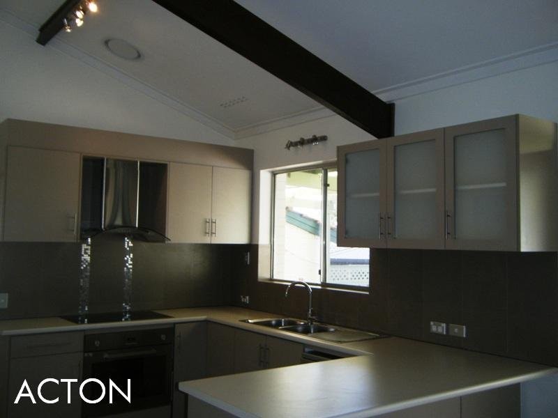 14B Walker Court, Kardinya WA 6163