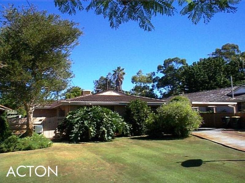 6 Farrin Street, Attadale WA 6156