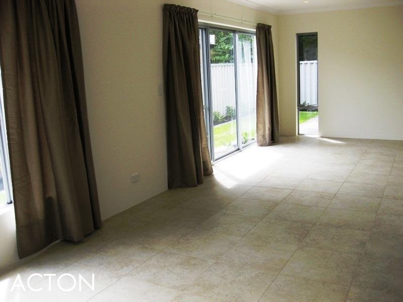 11A Daniel, Attadale WA 6156