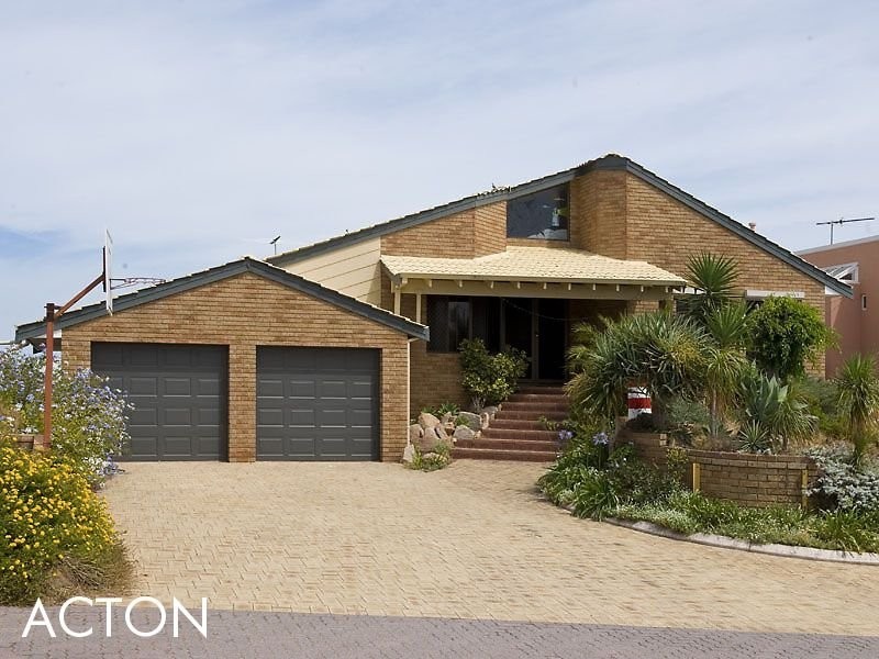 4 Hayman Court, Coogee WA 6166