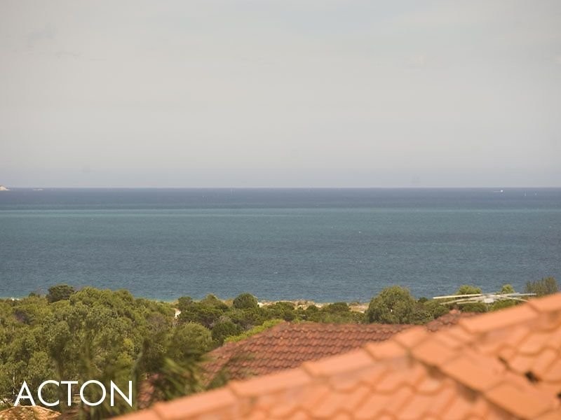 4 Hayman Court, Coogee WA 6166