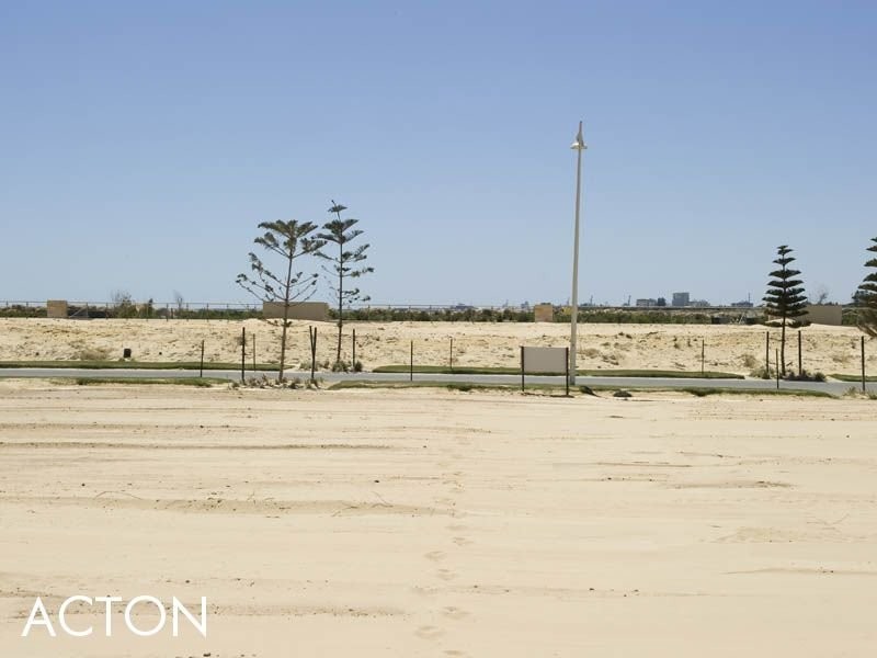 25 Chelydra Point, North Coogee WA 6163