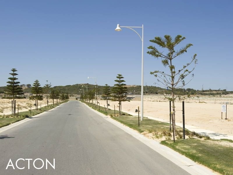 25 Chelydra Point, North Coogee WA 6163