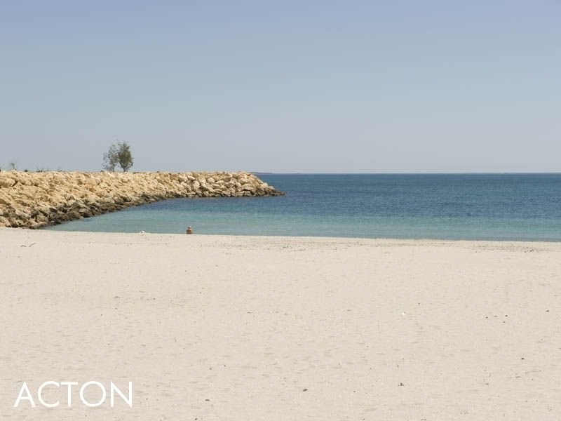 25 Chelydra Point, North Coogee WA 6163