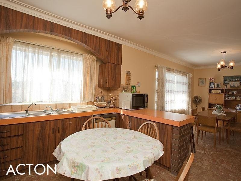 85C Samson Street, White Gum Valley WA 6162