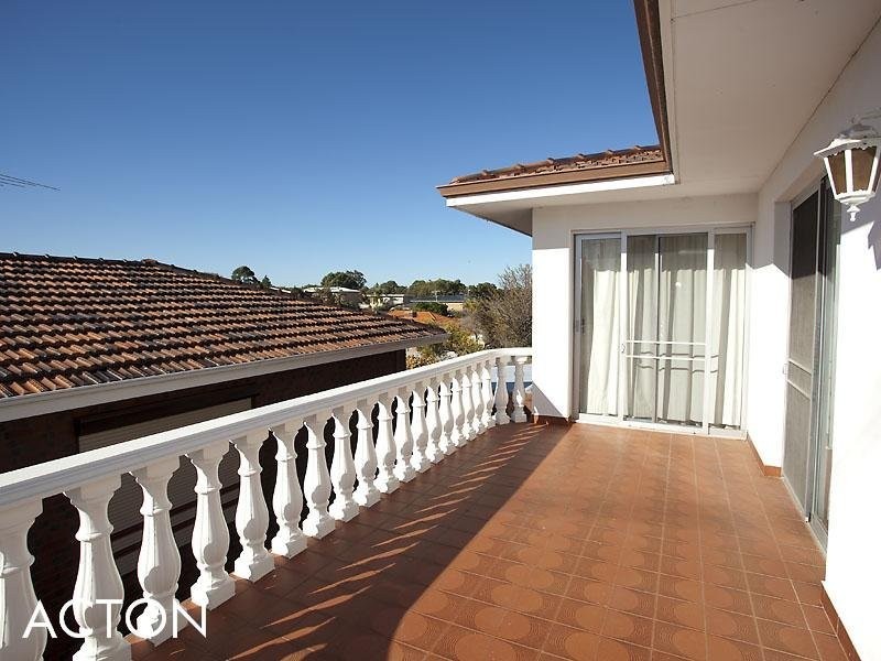 85C Samson Street, White Gum Valley WA 6162