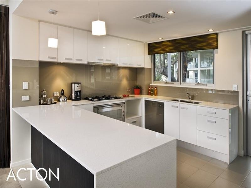 30 Sirocco Drive, Mandurah WA 6210
