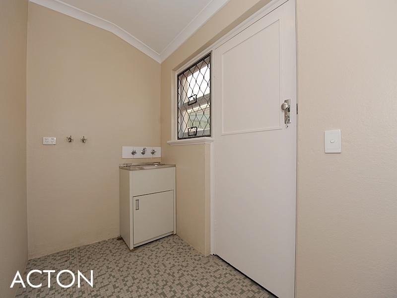 36a Denny Way, Alfred Cove WA 6154