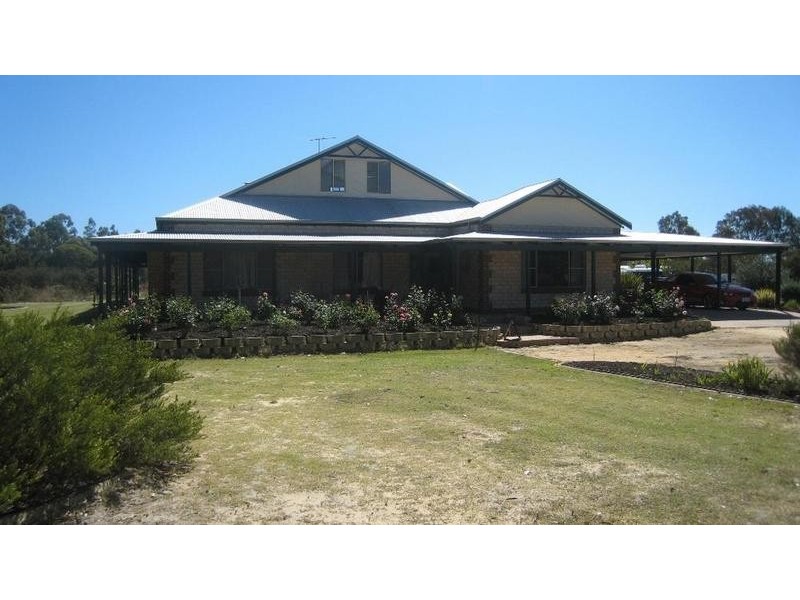 22 Wolfe Road, Oakford WA 6121