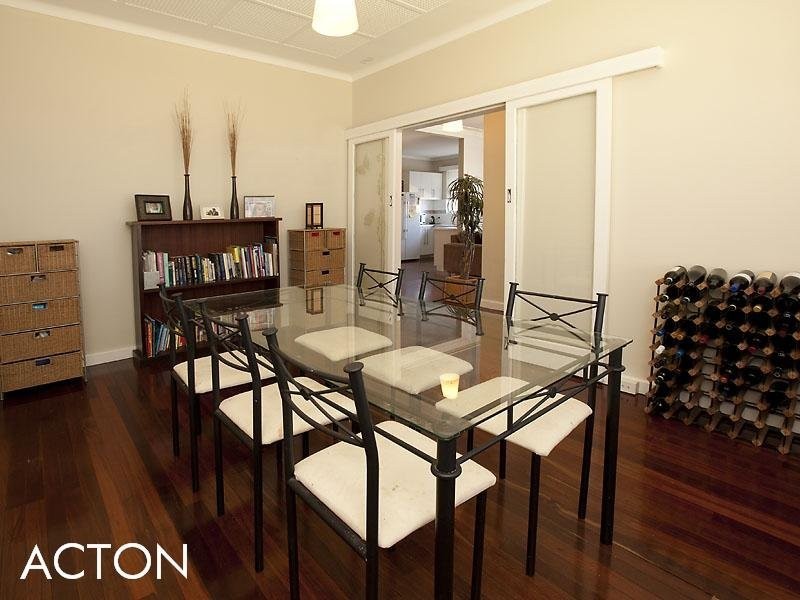 172 South Street, White Gum Valley WA 6162