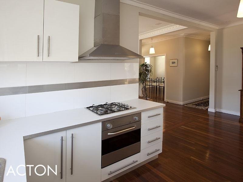 172 South Street, White Gum Valley WA 6162