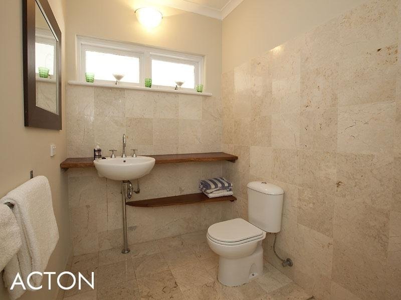 172 South Street, White Gum Valley WA 6162