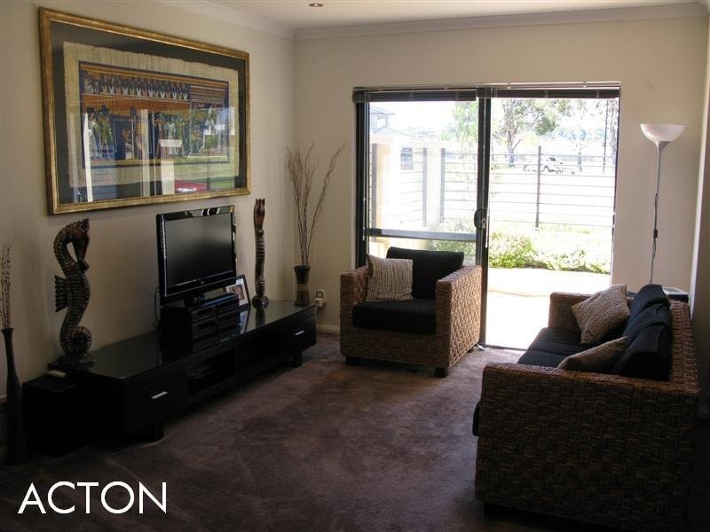 3/46 Leschenault Boulevard, Munster WA 6166