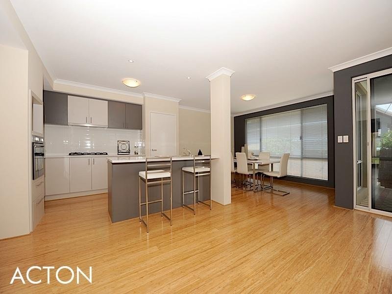 19 Long Street, Beaconsfield WA 6162