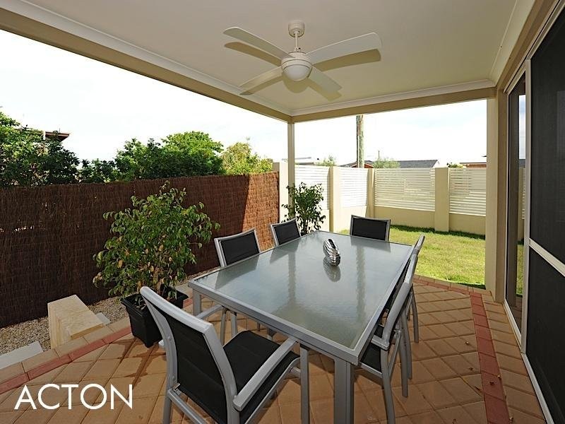 19 Long Street, Beaconsfield WA 6162