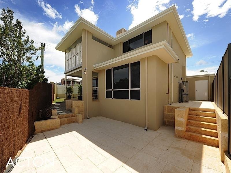19 Long Street, Beaconsfield WA 6162
