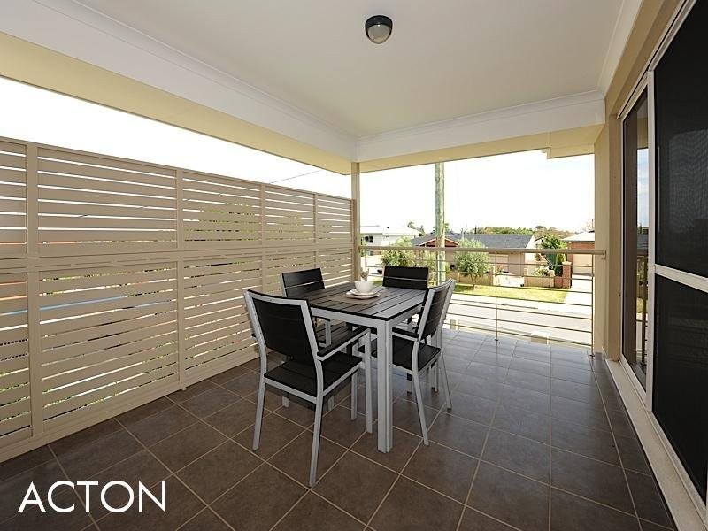 19 Long Street, Beaconsfield WA 6162