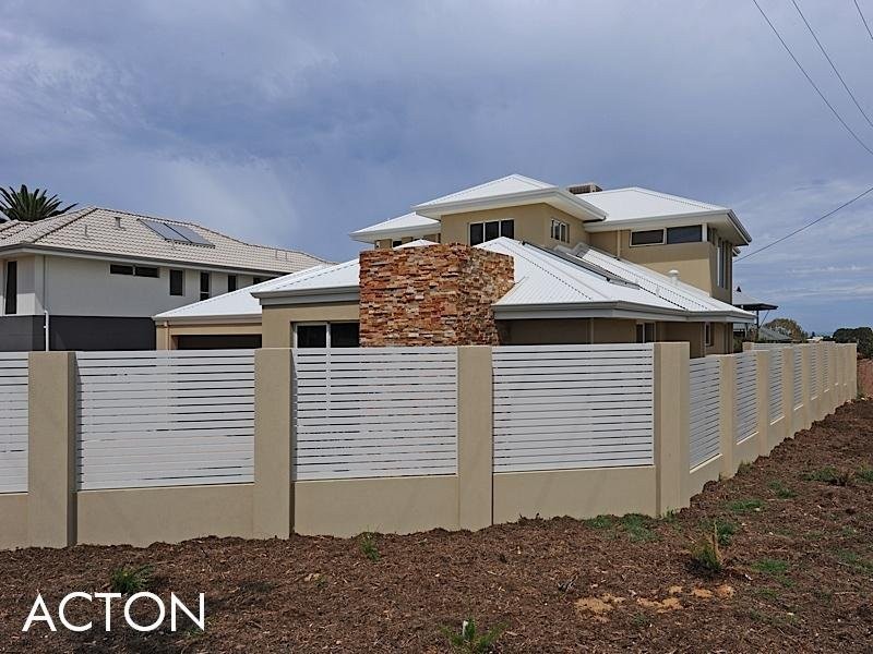 19 Long Street, Beaconsfield WA 6162