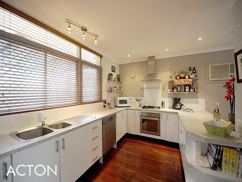 77 Shepherd Street, Beaconsfield WA 6162