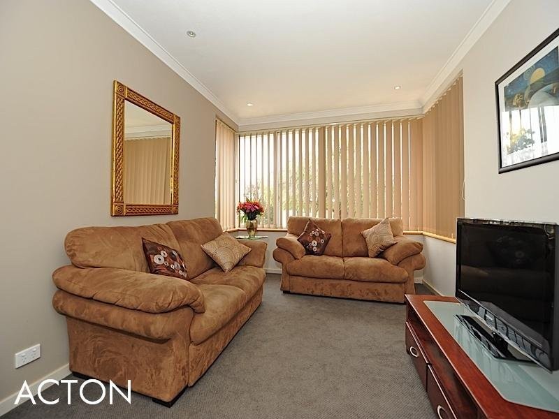 77 Shepherd Street, Beaconsfield WA 6162