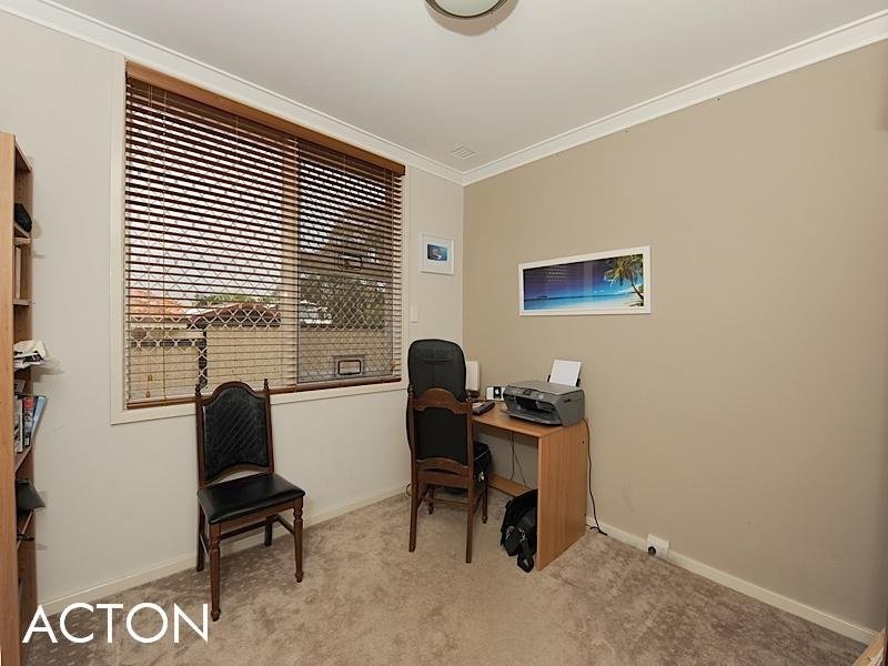 77 Shepherd Street, Beaconsfield WA 6162