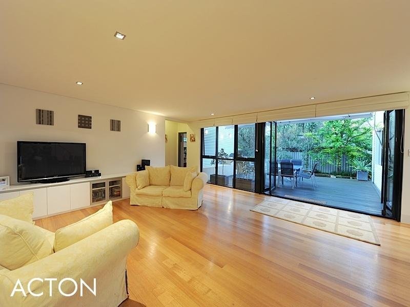 17A Westbury Crescent, Bicton WA 6157
