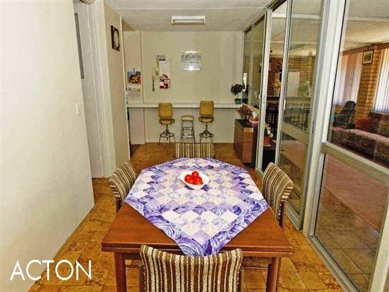 17 Kanimbla Street, Bicton WA 6157