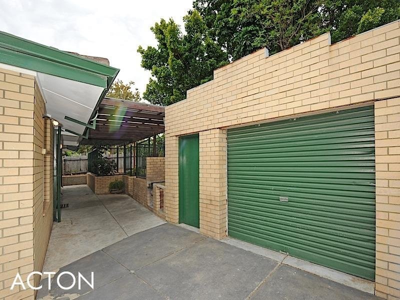 32 Pass Crescent, Beaconsfield WA 6162