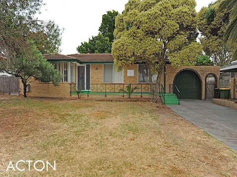 32 Pass Crescent, Beaconsfield WA 6162