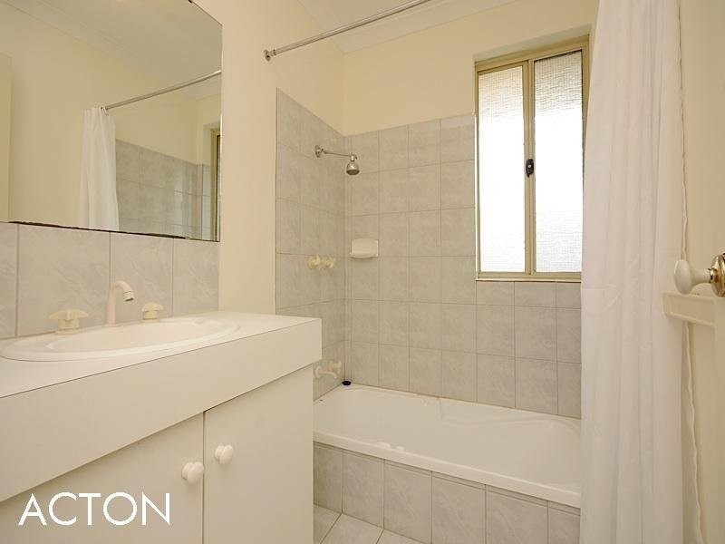 69A Shepherd Street, Beaconsfield WA 6162