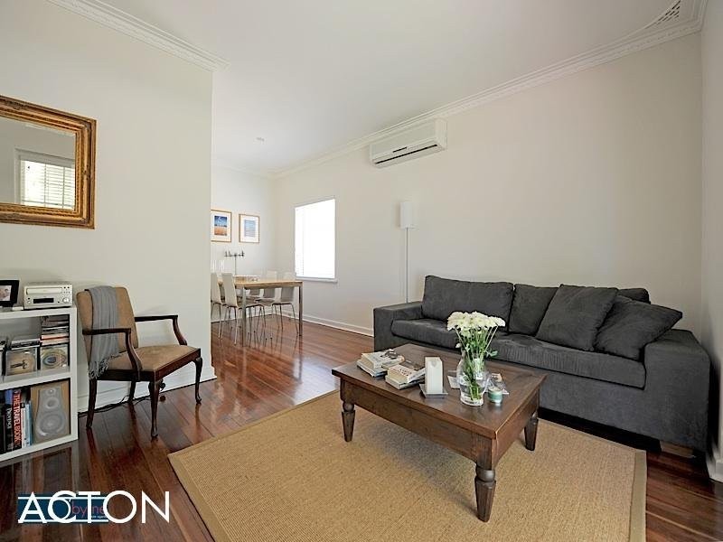 11 Coldwells Street, Bicton WA 6157