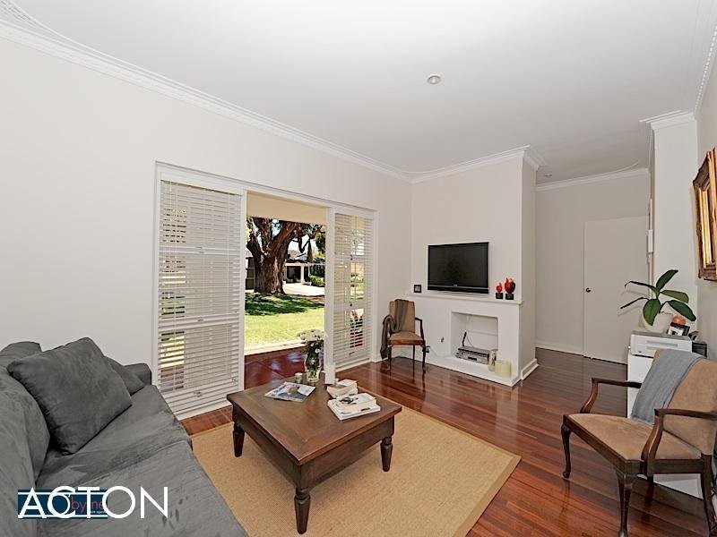 11 Coldwells Street, Bicton WA 6157