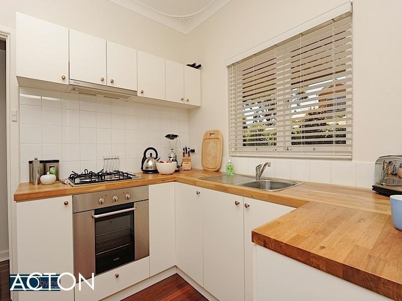 11 Coldwells Street, Bicton WA 6157