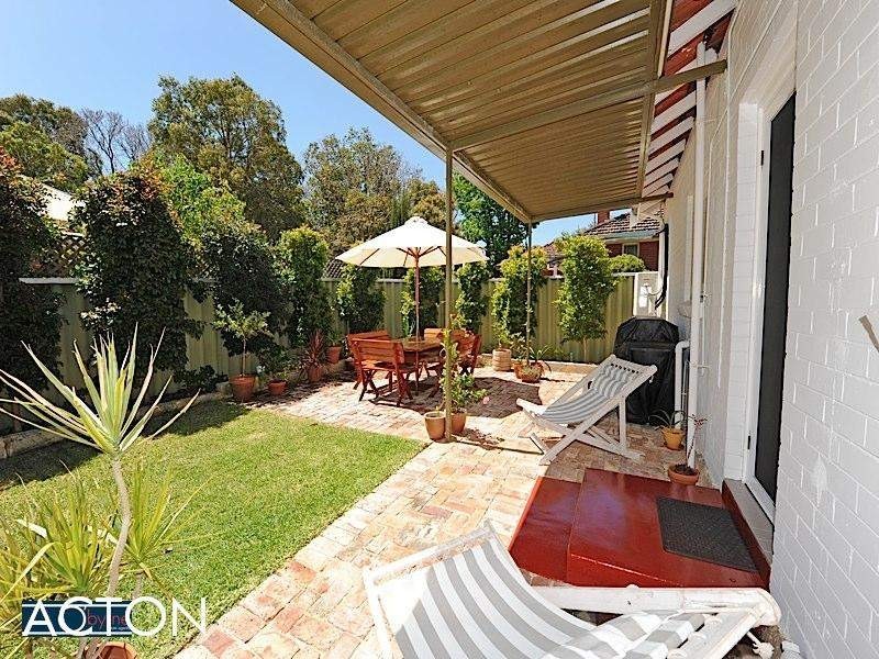 11 Coldwells Street, Bicton WA 6157