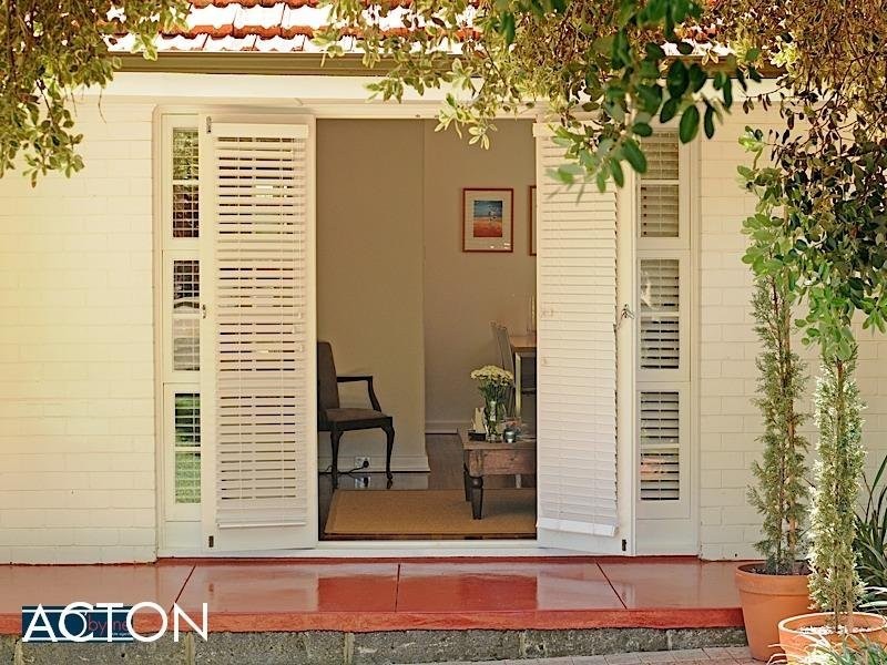 11 Coldwells Street, Bicton WA 6157