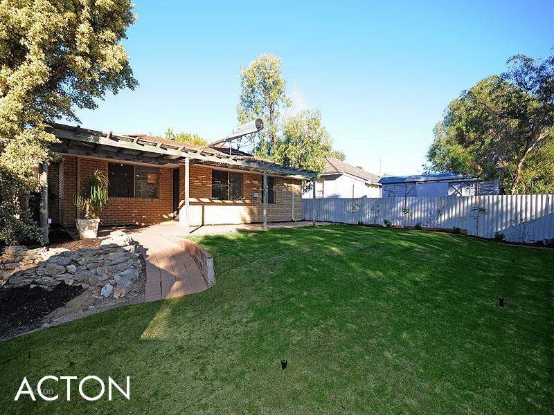 27 Grigg Place, Hilton WA 6163