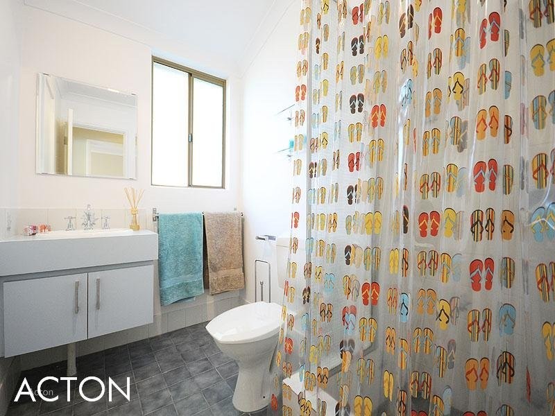 27 Grigg Place, Hilton WA 6163