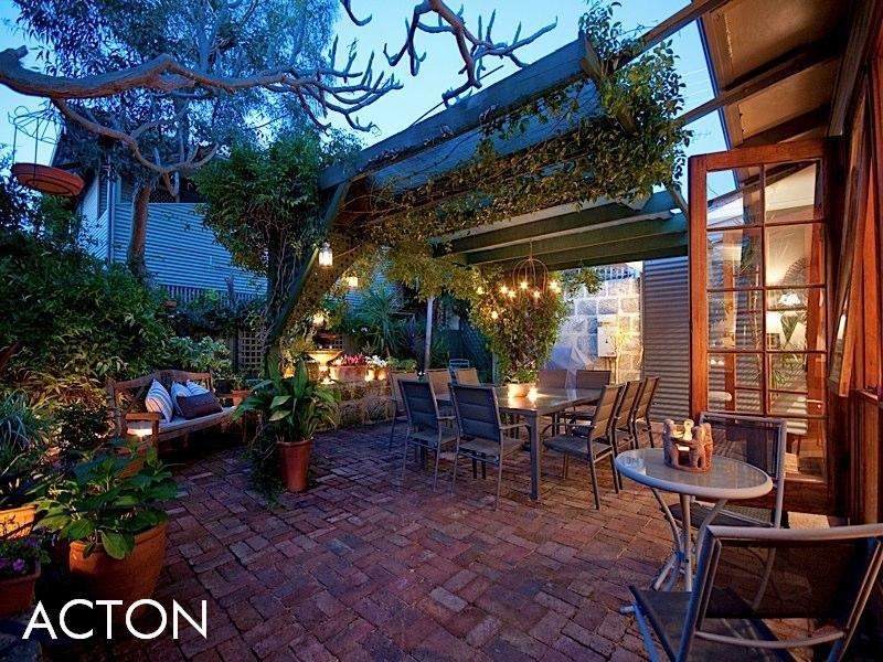 32 Lefroy Road, Beaconsfield WA 6162