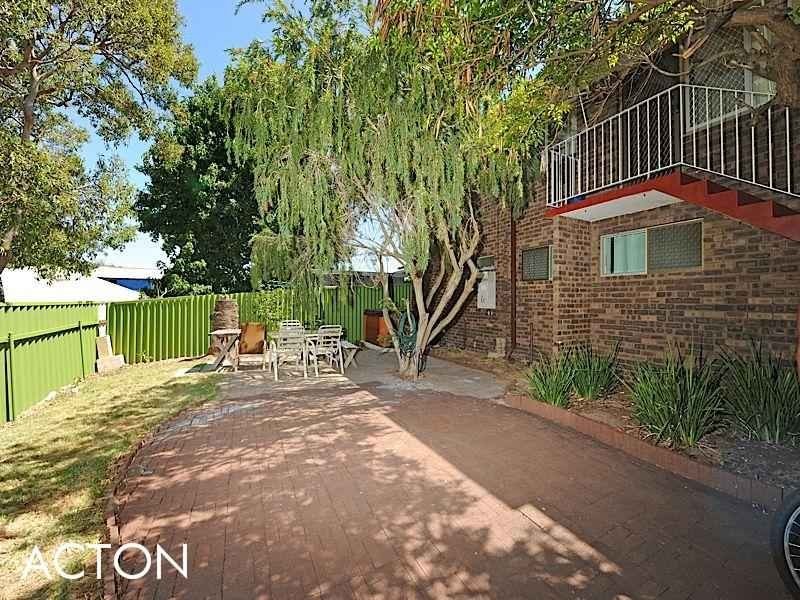 11/2 Adrian Street, Palmyra WA 6157