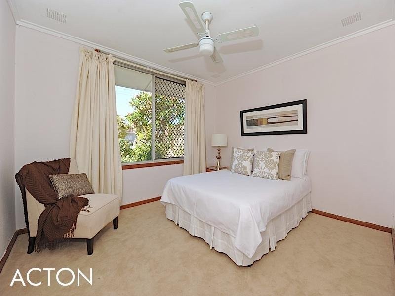 9 Michael Street, Beaconsfield WA 6162